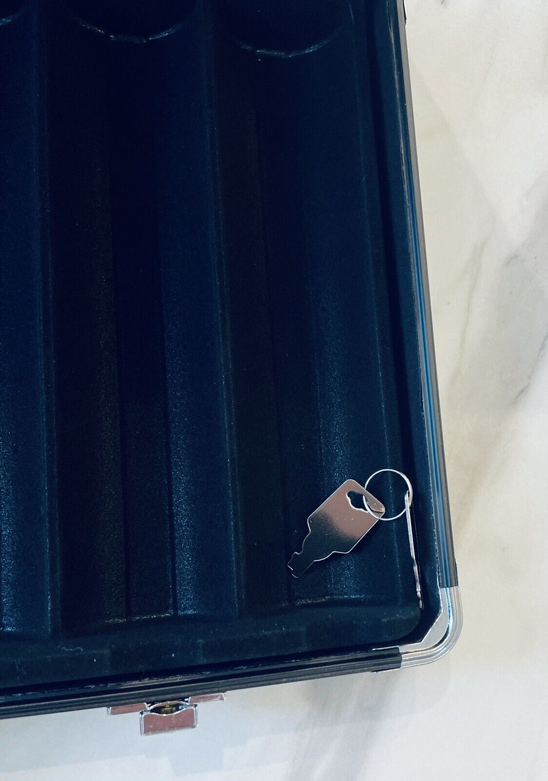 Poker Chips POKERSTARS EPT Ceramic Chips 300 Chips with Carry Case