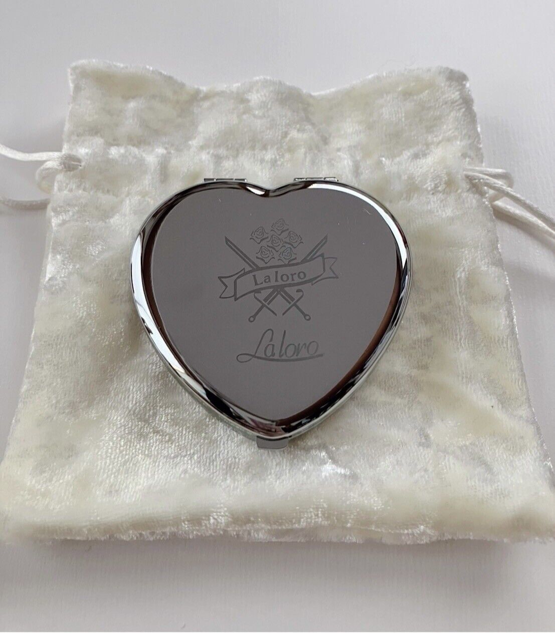 Compact mirror heart shaped crystal glass jewelry good condition