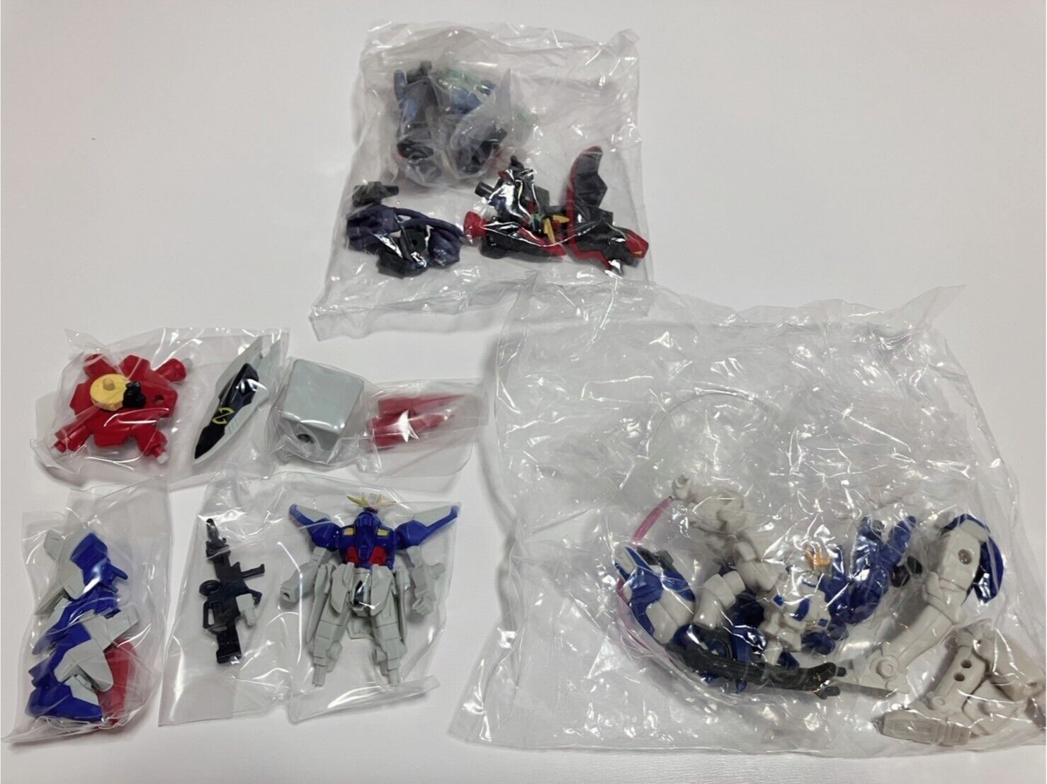 Gundam Figure Capsule Toy 3 Pieces MS Selection New in Vinyl Film