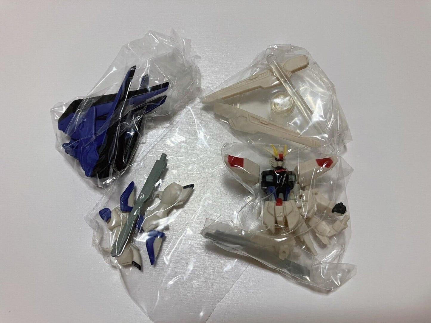 Gundam Figure Capsule Toy 3 Pieces MS Selection New in Vinyl Film